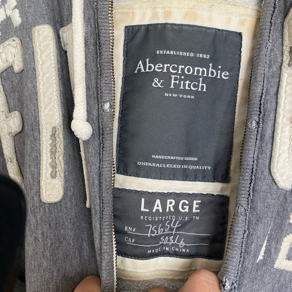 Men’s large gray hoodie - Picture 2 of 2